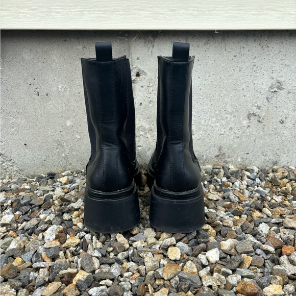 Vivianly Women's Chunky Platform Chelsea Boots - Picture 5 of 6